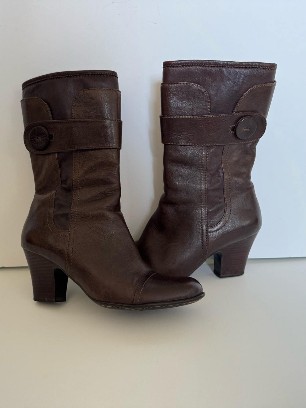Women's Brown Leather Mid-Calf Heel Boots